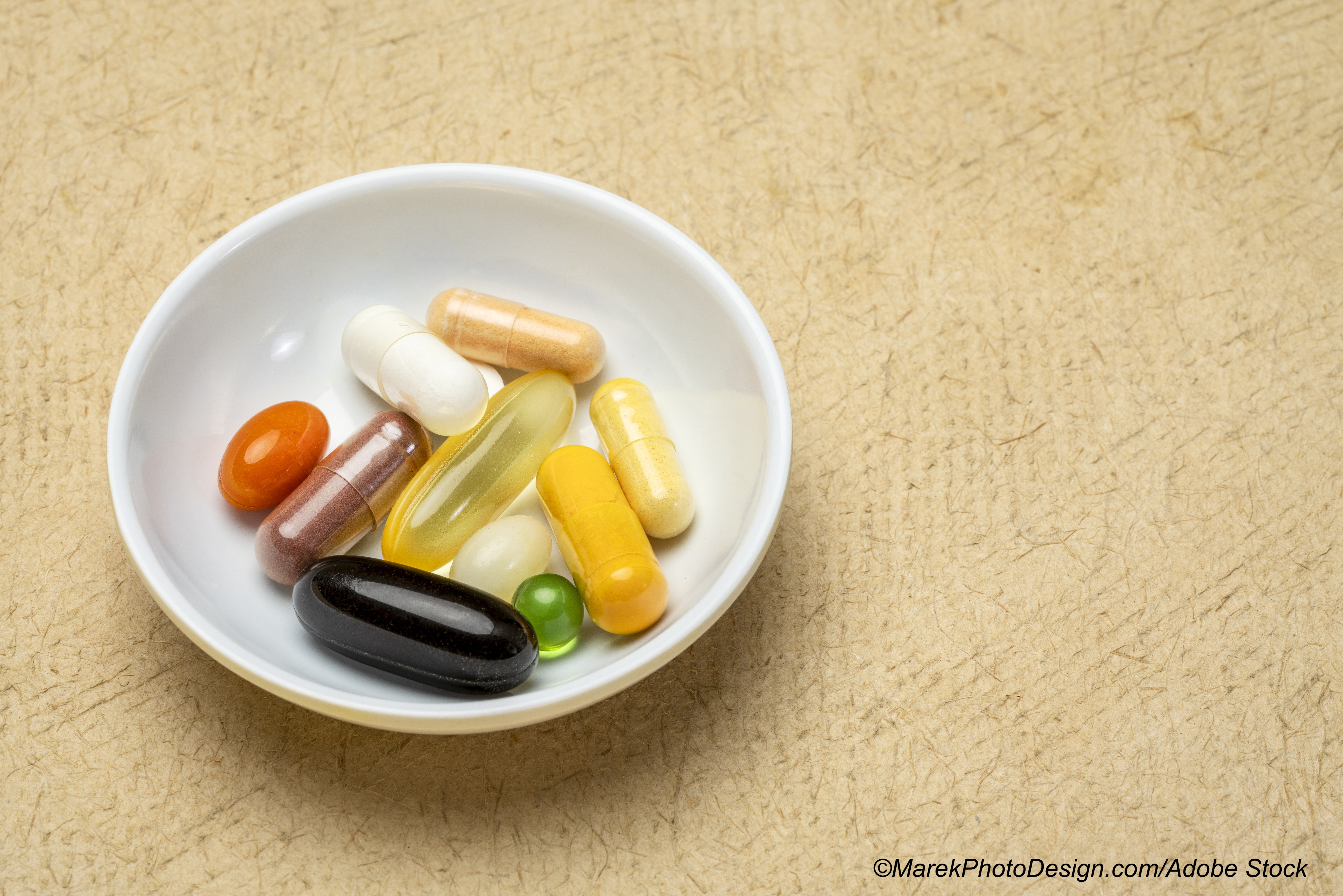Going Against Guidance, 1 in 5 Cancer Pts Take Supplements to Lower Risk of Recurrence